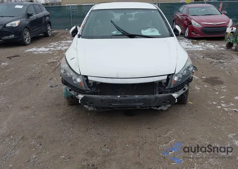 2011 Honda Accord 2.4 Lx-P z USA, uszkodzony, nr VIN 1HGCP2F43BA097210